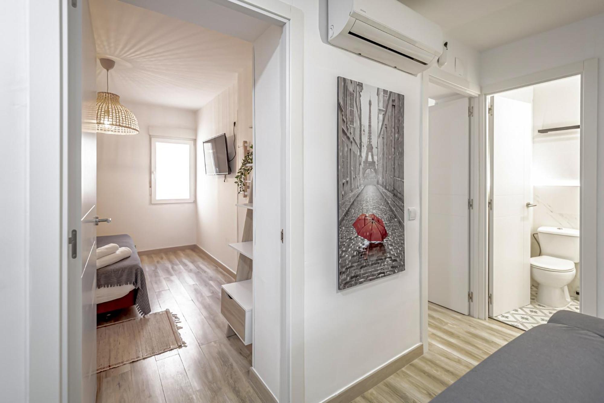 Apartamentos Pensamiento Madrid Bagian luar foto